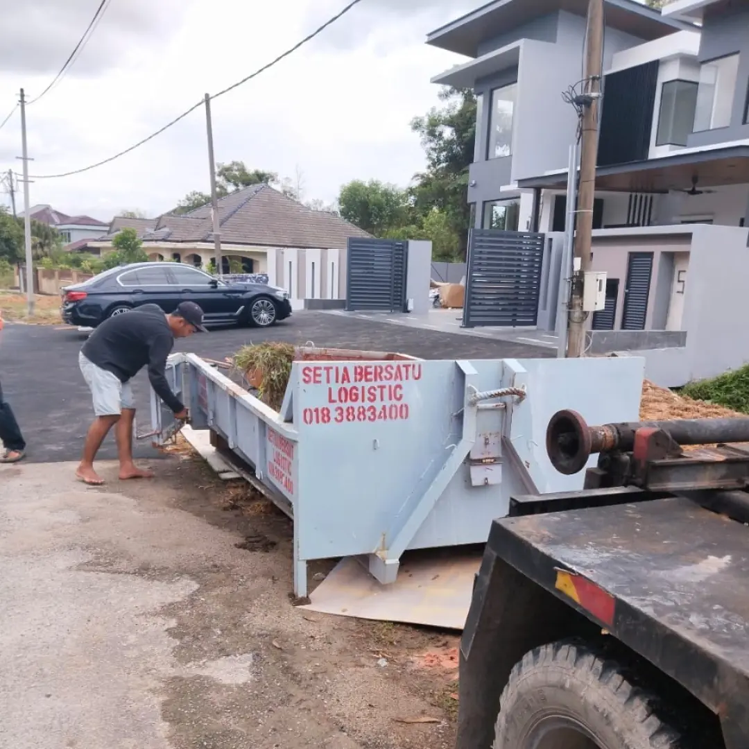bulky waste roro bin service in Port Dickson for large item disposal and furniture removal